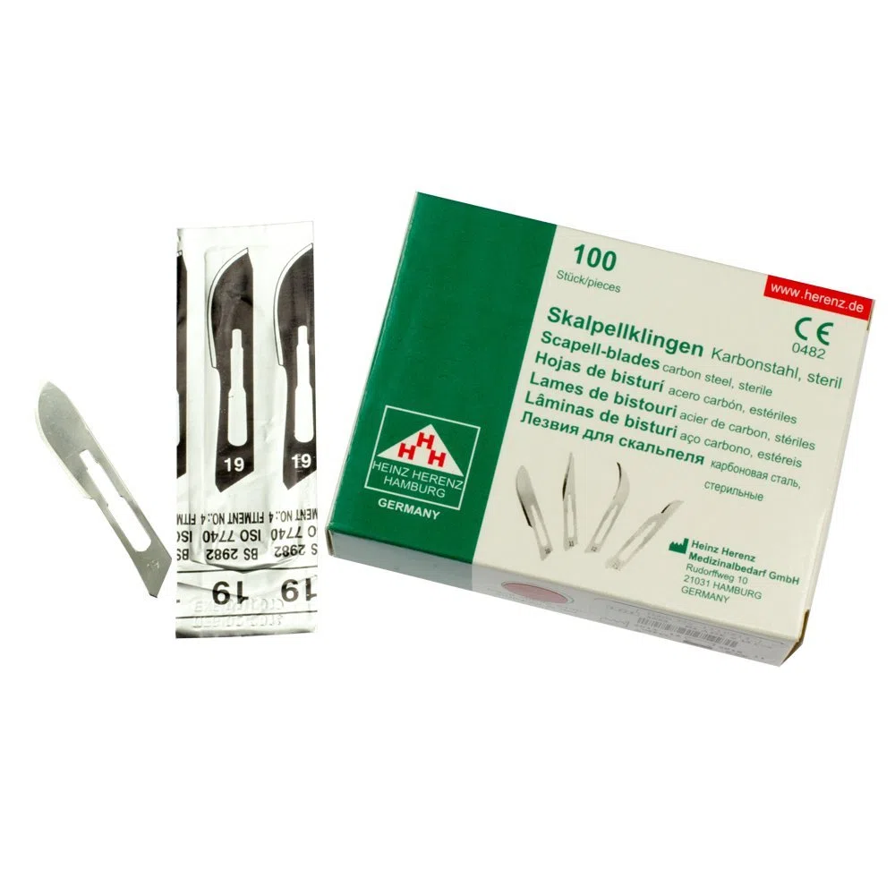 May Skalpell Set – 100 Sterile Skalpellklingen Figur 19 aus Karbonstahl, einzeln verpackt – Inkl. Edelstahl Skalpellhalter Nr. 4 – Präzisions Einwegklingen für Basteln, Modellbau & Fußpflege