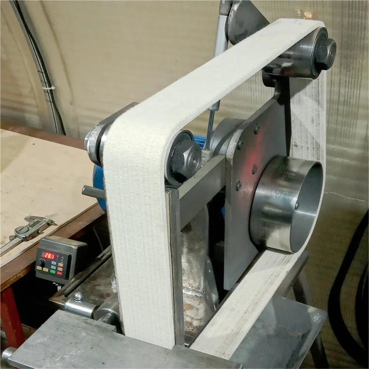 1 Stück Wollfilz-Schleifband for Edelstahlrohre, Hochglanzpolitur(610 x 100mm)