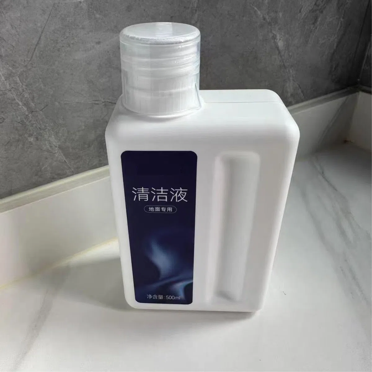 Bodenreinigungsflüssigkeit。 Kompatibel Für Dreame L10 / L10 Pro / L10S Ultra / L10S Pro Ultra / L10 PLUS/Ultra。 500 Ml (16,9 Fl Oz) Oz, Leistungsstarke Reinigung Für Alle Harten Oberflächen(1pcs)