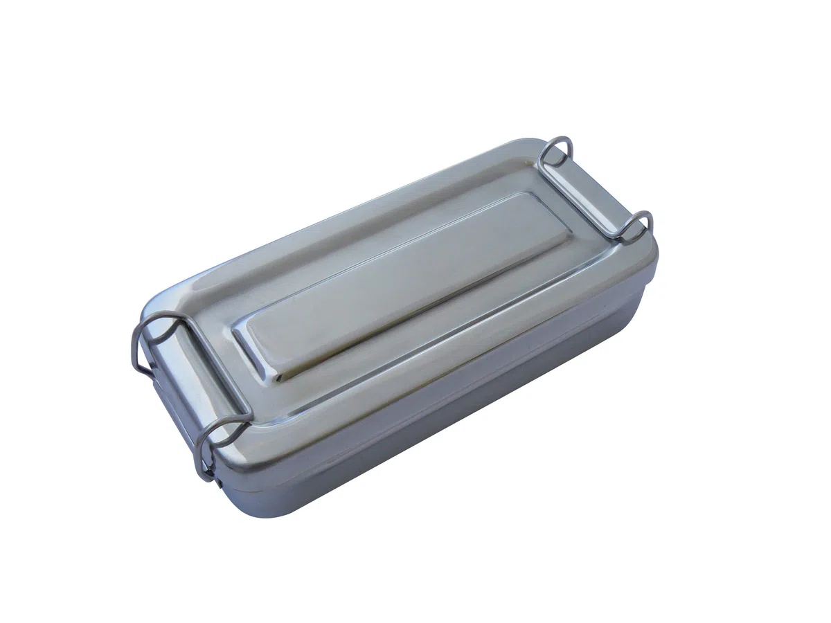Instrumentenbox mit Bügelverschluß, 18 cm x 8 cm x 4 cm
