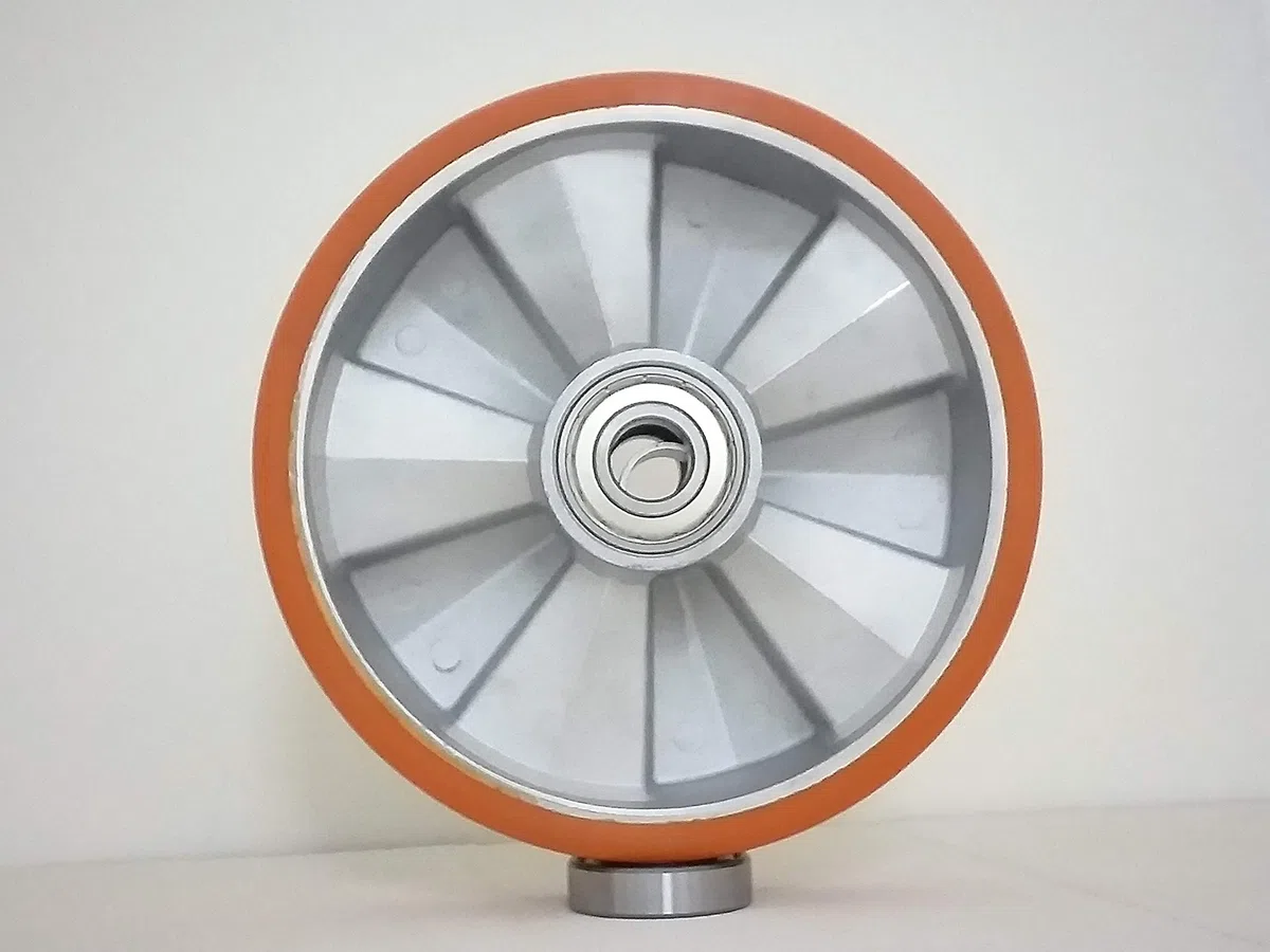 Polyurethan Rad 200 mm für Hubwagen mit Kugellager Bohrung 20 (200-20-38)