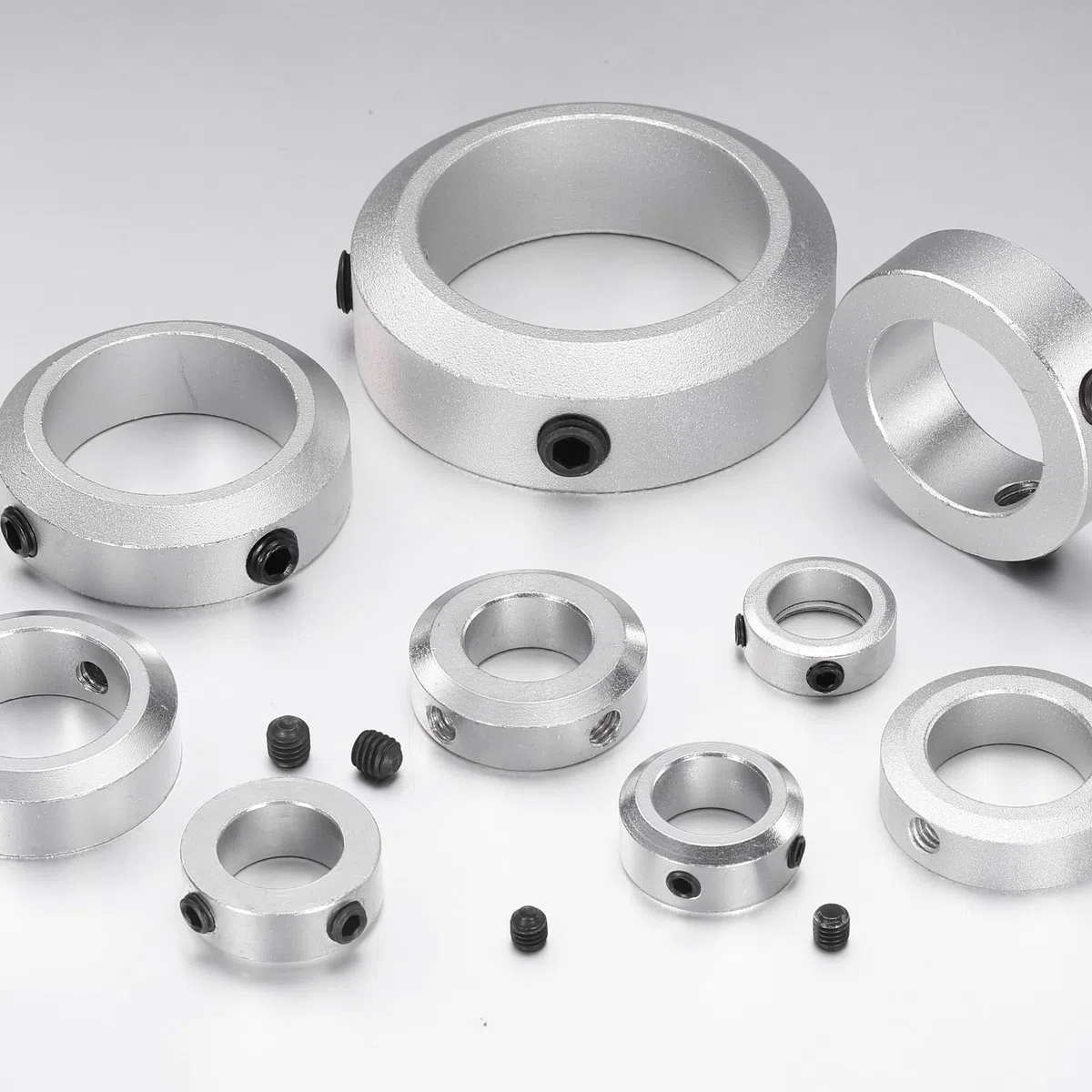 sourcing map 2-teiliges Schraubenbund-Set, 50 mm Bohrung, Schaftmanschetten aus Aluminiumlegierung, 70 mm Außendurchmesser, 22 mm Breite, Achsmanschette für Linearstangenwellenführung