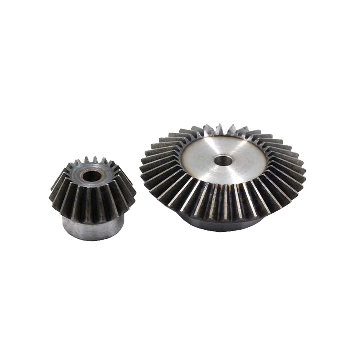 Drehzahlverhältnis 1: 4 Kegelrad 1 Modulus 15 Zähne + 60 Zähne Innenlochdurchmesser 6mm 90 Grad Antrieb Vermittlungs- Stahl Getriebe für CNC-Maschine