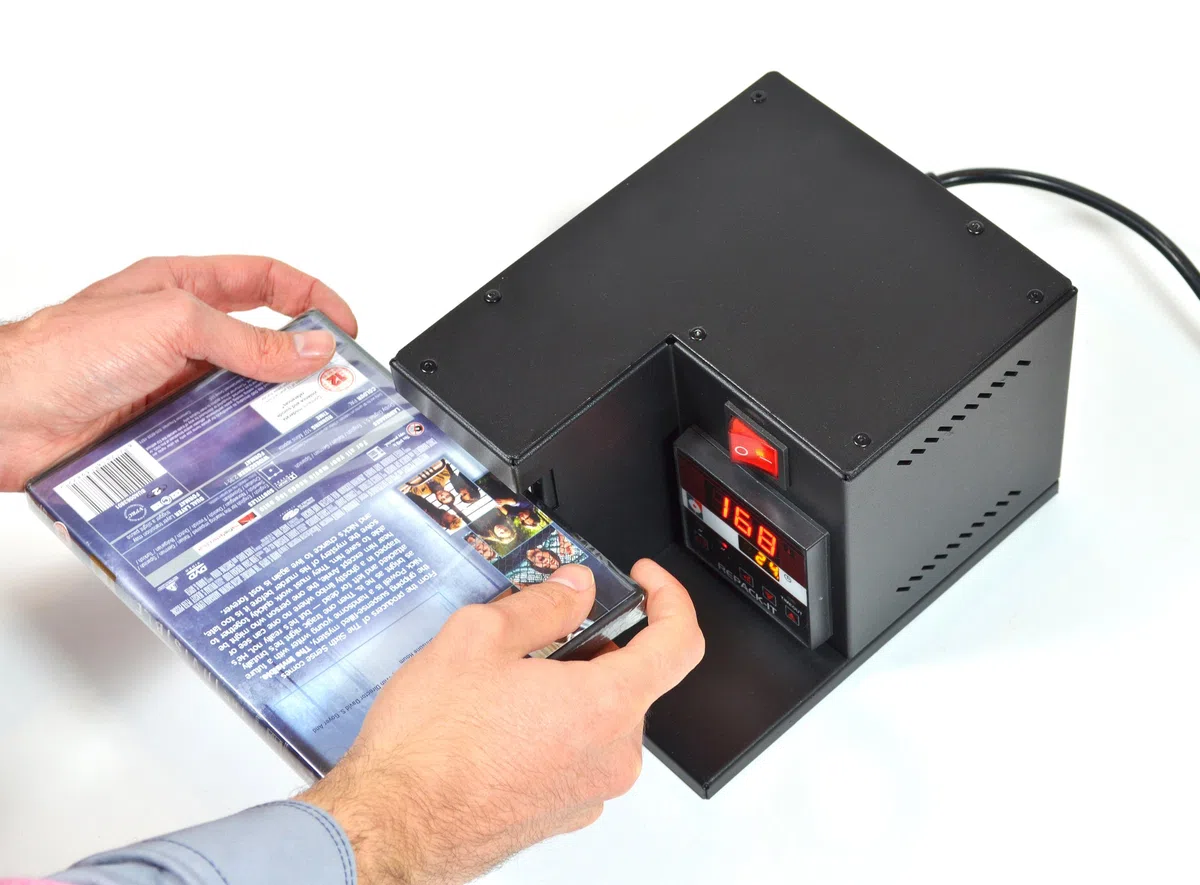 Repack-it 101 - Professioneller Lackierer für DVDs, CDs, Videospiele