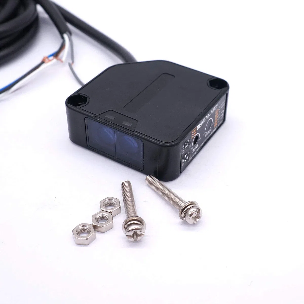 Taiss/Fotoelektrische Sensoren BEN5M 3A 24-240VDC 24-240VAC Retroreflektierende Näherungsschalter Induktionsabstand 5M