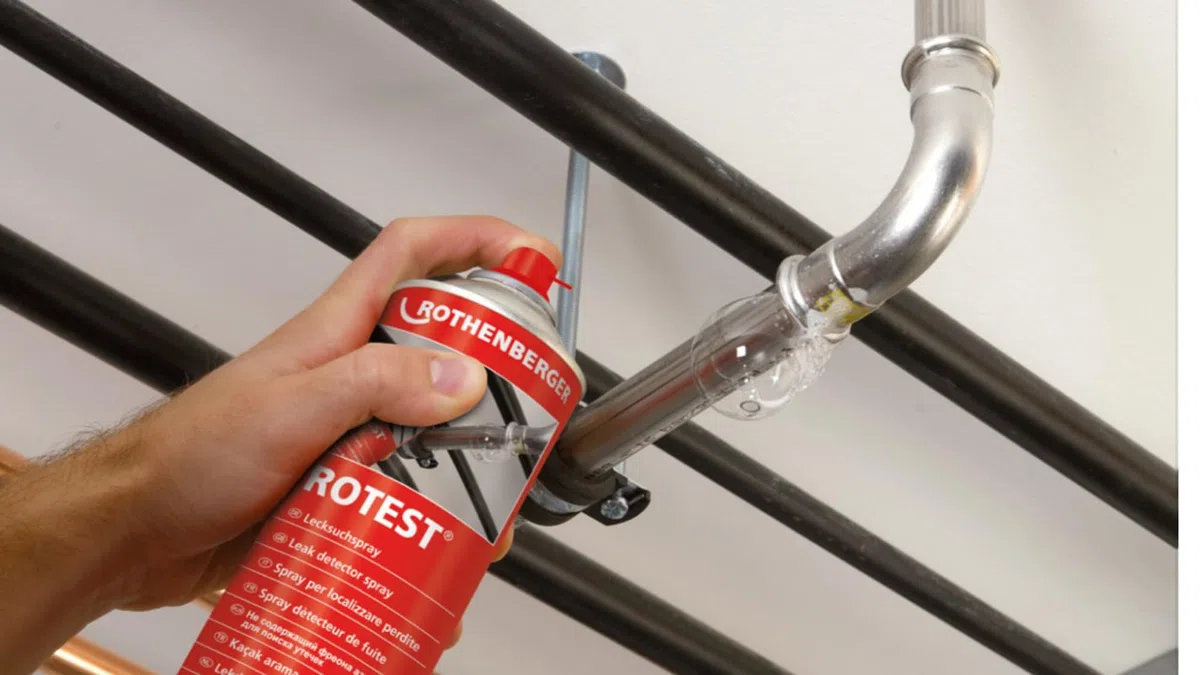 ROTHENBERGER Industrial 2 x RoTest Lecksuchspray 400 ml | Schnelles und sicheres Auffinden von Leckagen | Lecksucher | Auffinden von Undichtigkeiten an Gasleitungen & Druckleitungen