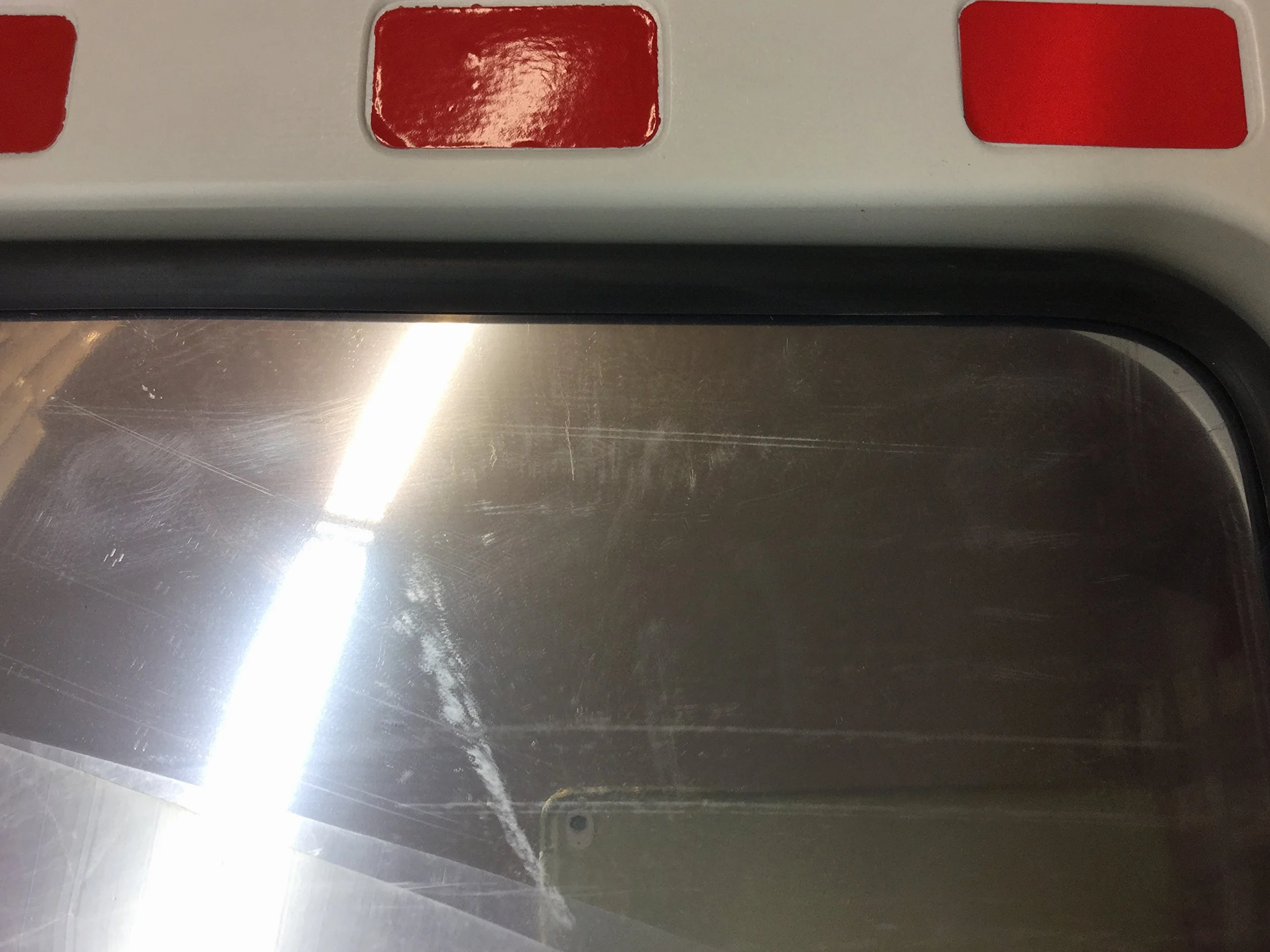 professioneller Verkehrsspiegel mit Reflektoren Konvexspiegel Sicherheitsspiegel Beobachtungsspiegel 40x60 cm Top Sicht mit Dichtung wetterfest Einfahrt Ausfahrt Strasse Garage