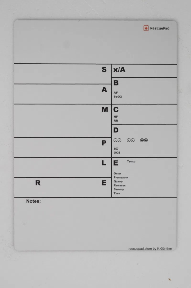 Marker Notepad für medizinische Dokumentation mit Non-Permanent Markern, XABCDE/SAMPLER-Schema, Wasserfest