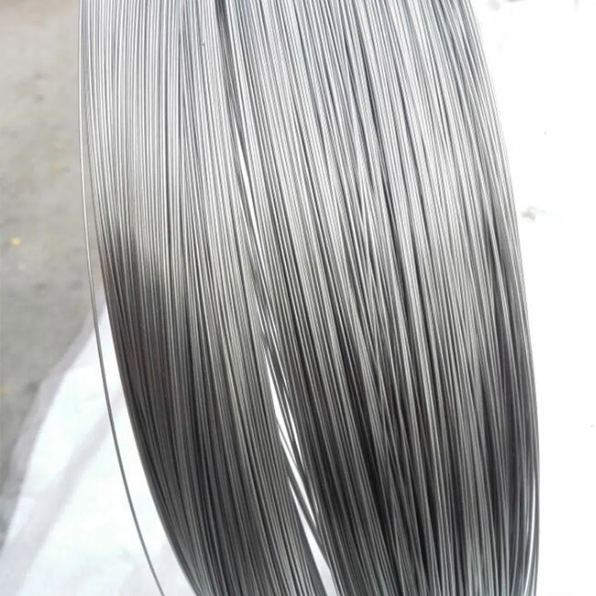 TEN-HIGH weiß Titandraht,Titan Nickel Draht 0.9mm,Superelastischer Nitinol Memory Stahldraht,Nickel Titan Legierungsdraht,1m lange