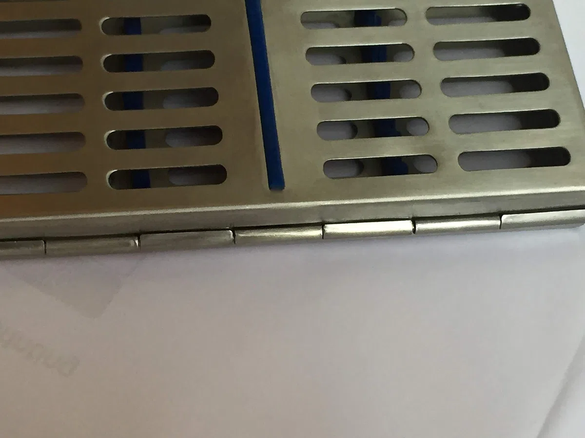 Sterilisationskassettenablage für 7 Instrumente, Silikon, passgenauer Autoklav, CE