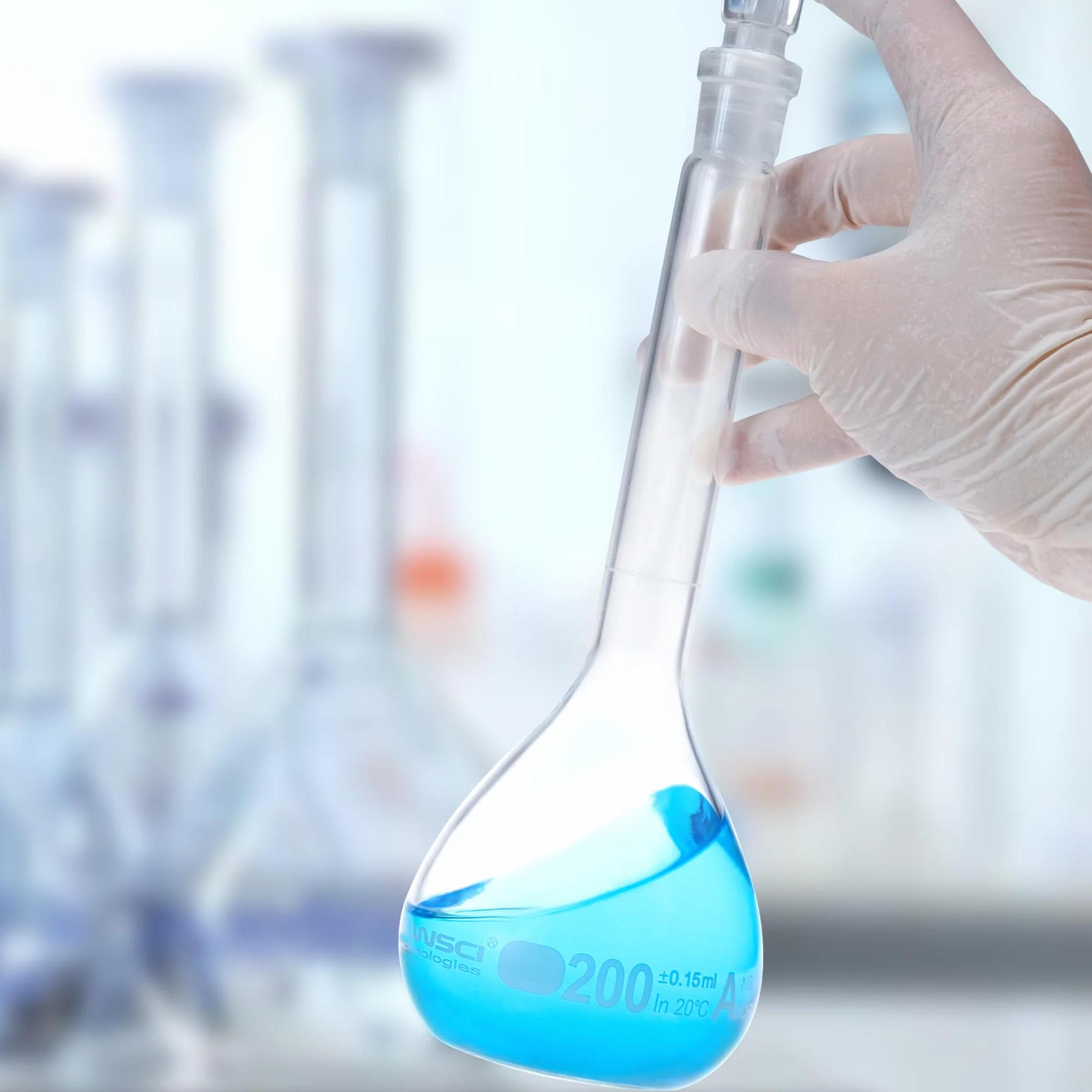 ALWSCI 2 Stück 100mL Volumetrische Kolben, Globusglas mit Glasstopfen, 3.3 Borosilikatglas, Klasse A, weiße Graduierung, Messkolben für Labor Schulprojekt