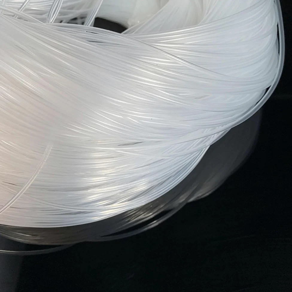 PTFE Rohr 0,3mm-5mm Innendurchmesser, Nicht-Haft Chemikalienfest Schlauch, Korrosionsfest für Labor & Maschinenanwendungen, 5M Länge(ID 1xOD 1.6mm)