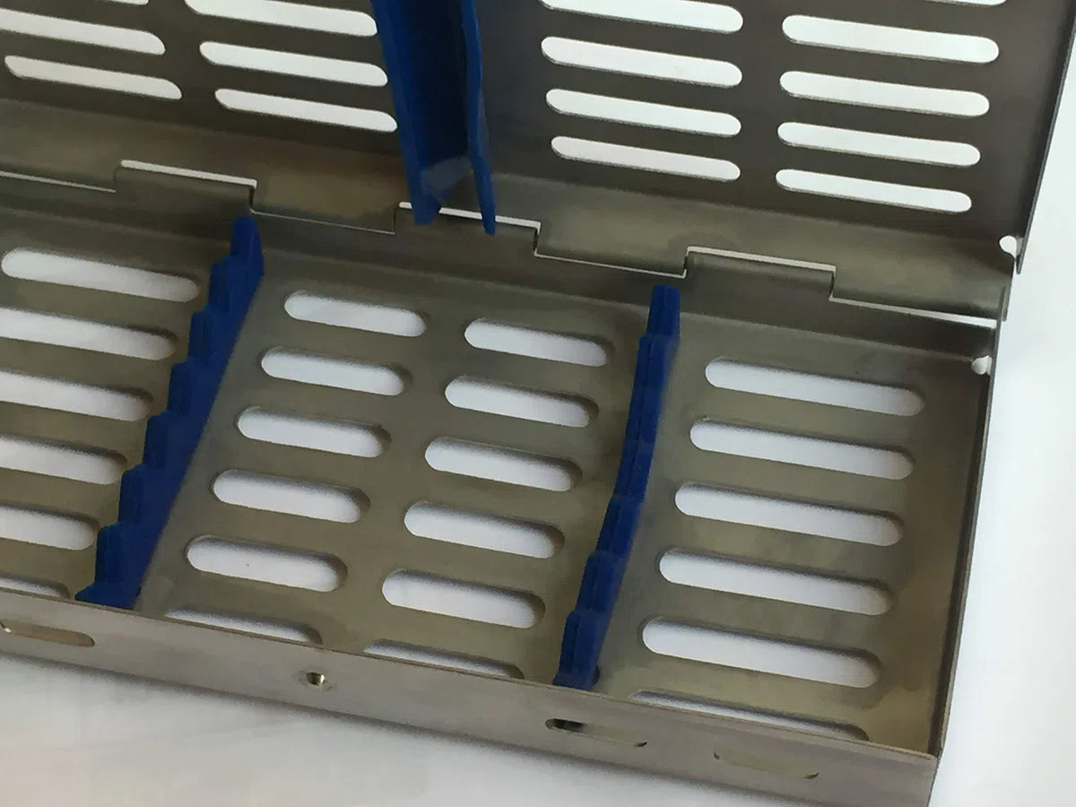 Sterilisationskassettenablage für 7 Instrumente, Silikon, passgenauer Autoklav, CE